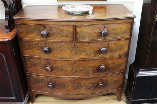 A Victorian mahogany bowfront chest of drawers, W.106cm